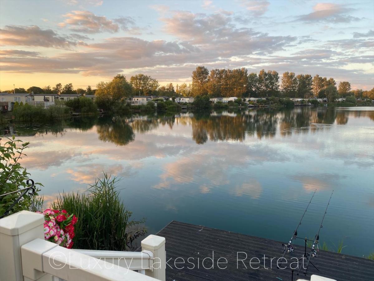 Lakeside Retreat With Hot Tub & Fishing Peg At Tattershall Lakes Country Park Otel Dış mekan fotoğraf