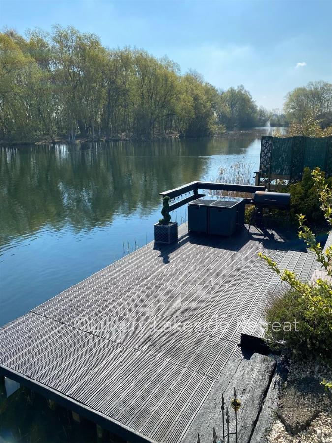 Lakeside Retreat With Hot Tub & Fishing Peg At Tattershall Lakes Country Park Otel Dış mekan fotoğraf